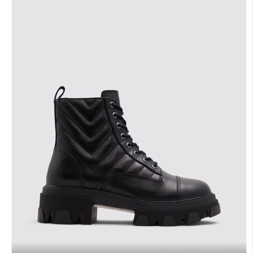 Combat ankle boots